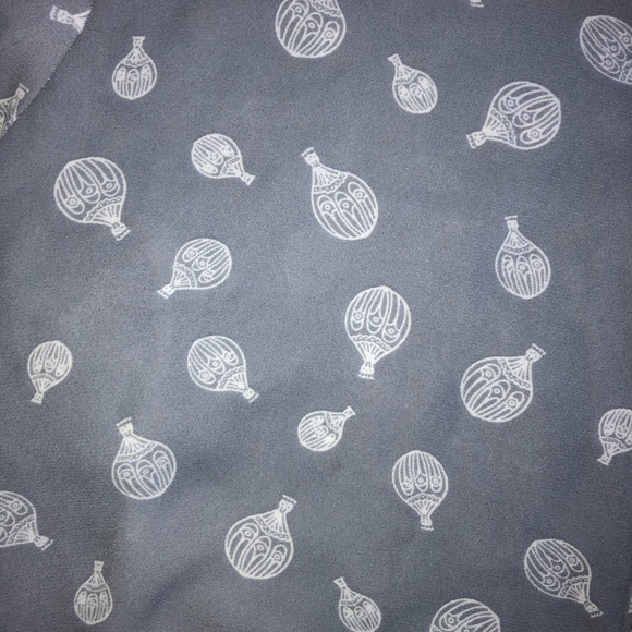 Printed button up - Picture 3 of 3